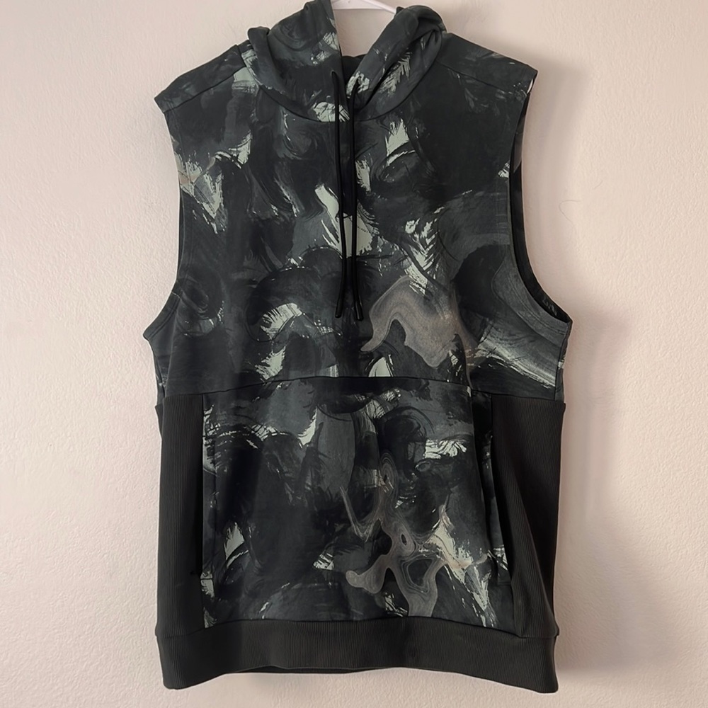 Fabletics Green Hooded Sweatshirt Size Large Men’s Sleeveless